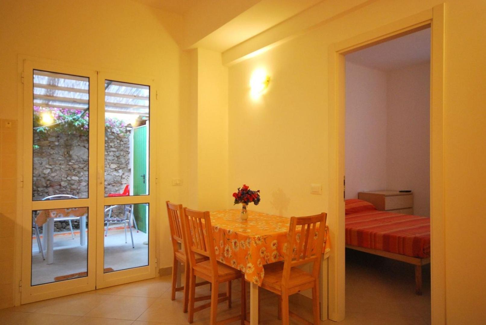 Residence Glicini Finale Ligure Habitación foto