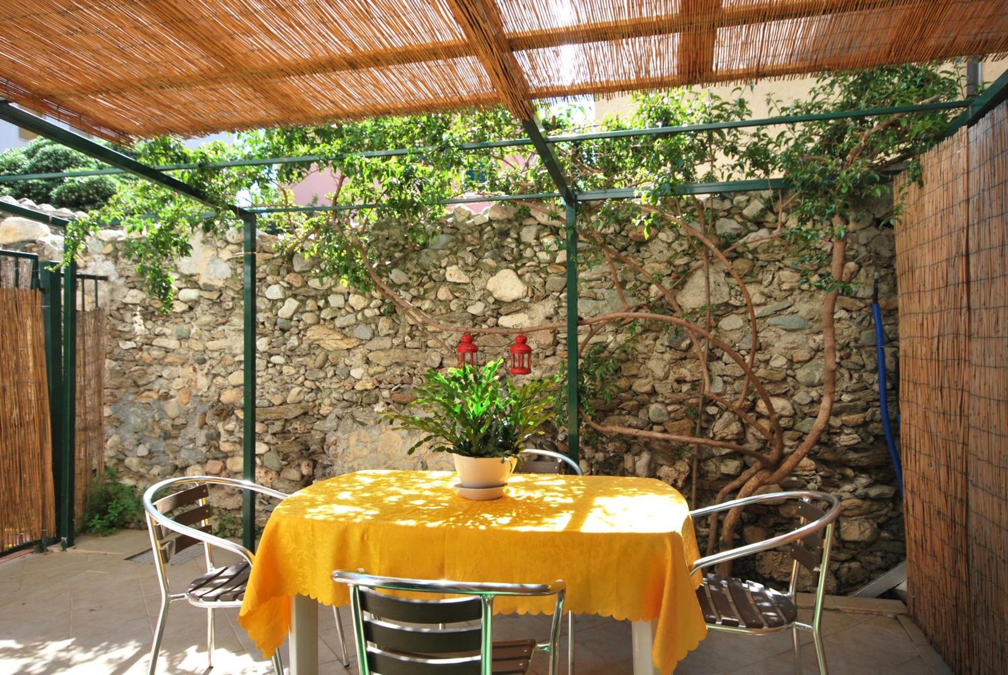 Residence Glicini Finale Ligure Habitación foto